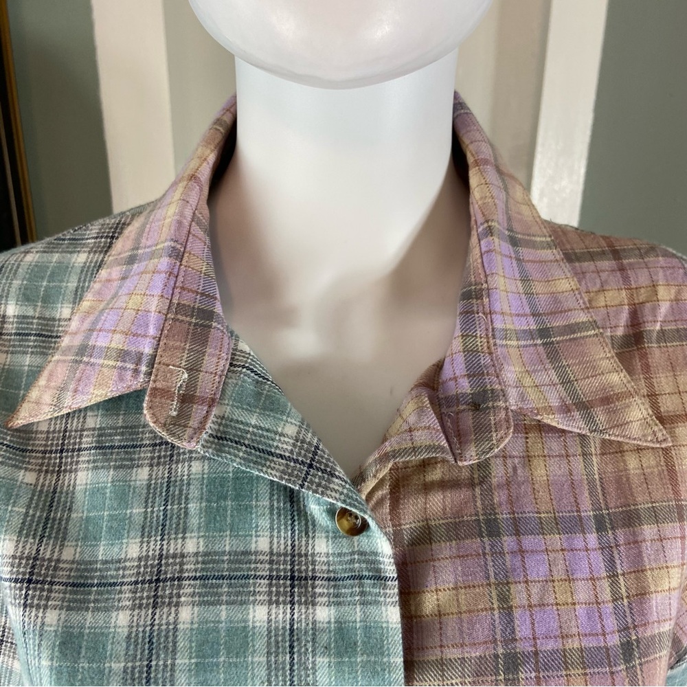 Colorful Patchwork Colorful Flannel Plaid Shirt Raw Hem Cropped Volup 2X - Picture 4 of 11
